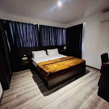 Al Joude Hotel Ирбид Экстерьер фото