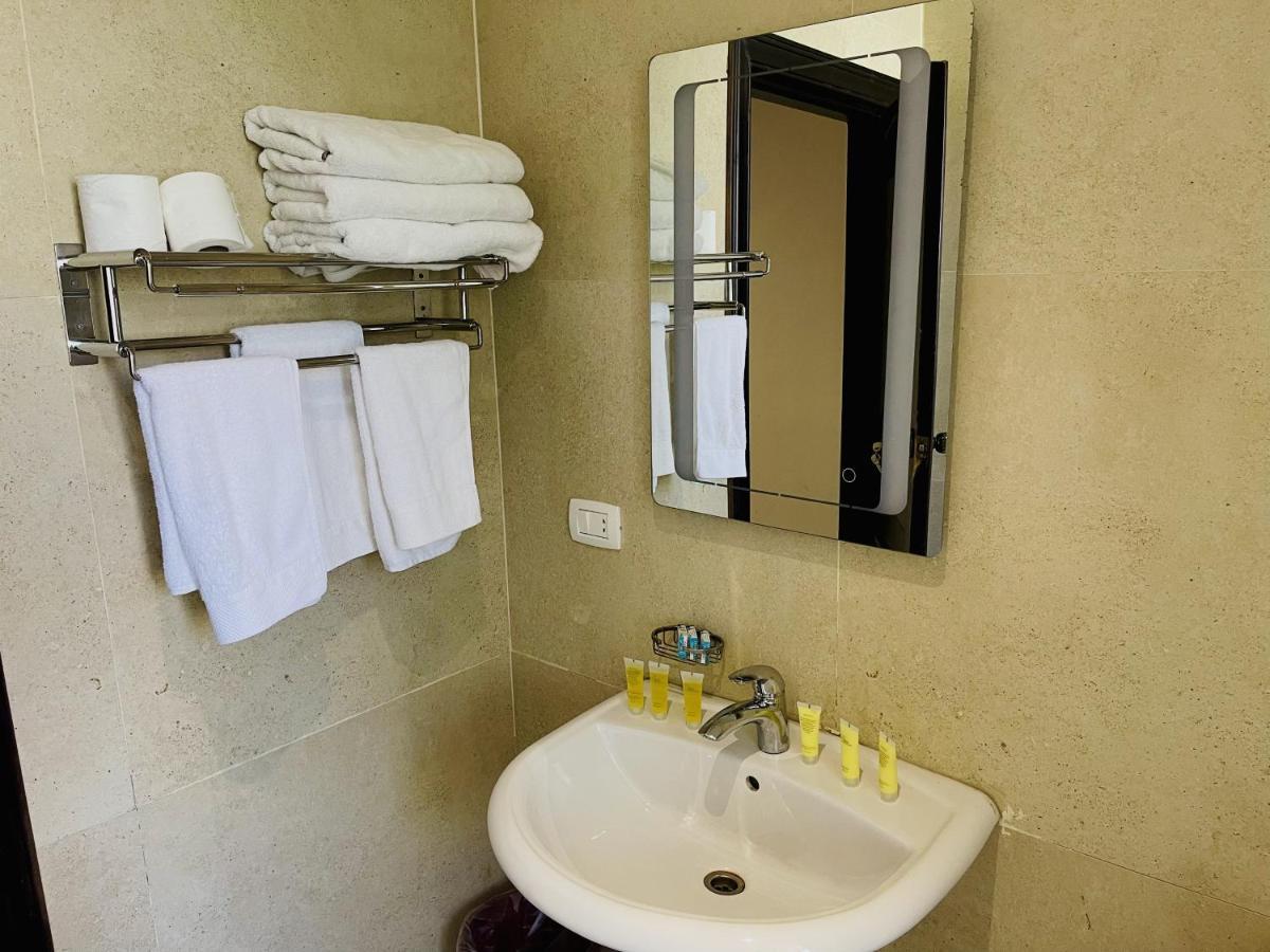 Al Joude Hotel Ирбид Экстерьер фото